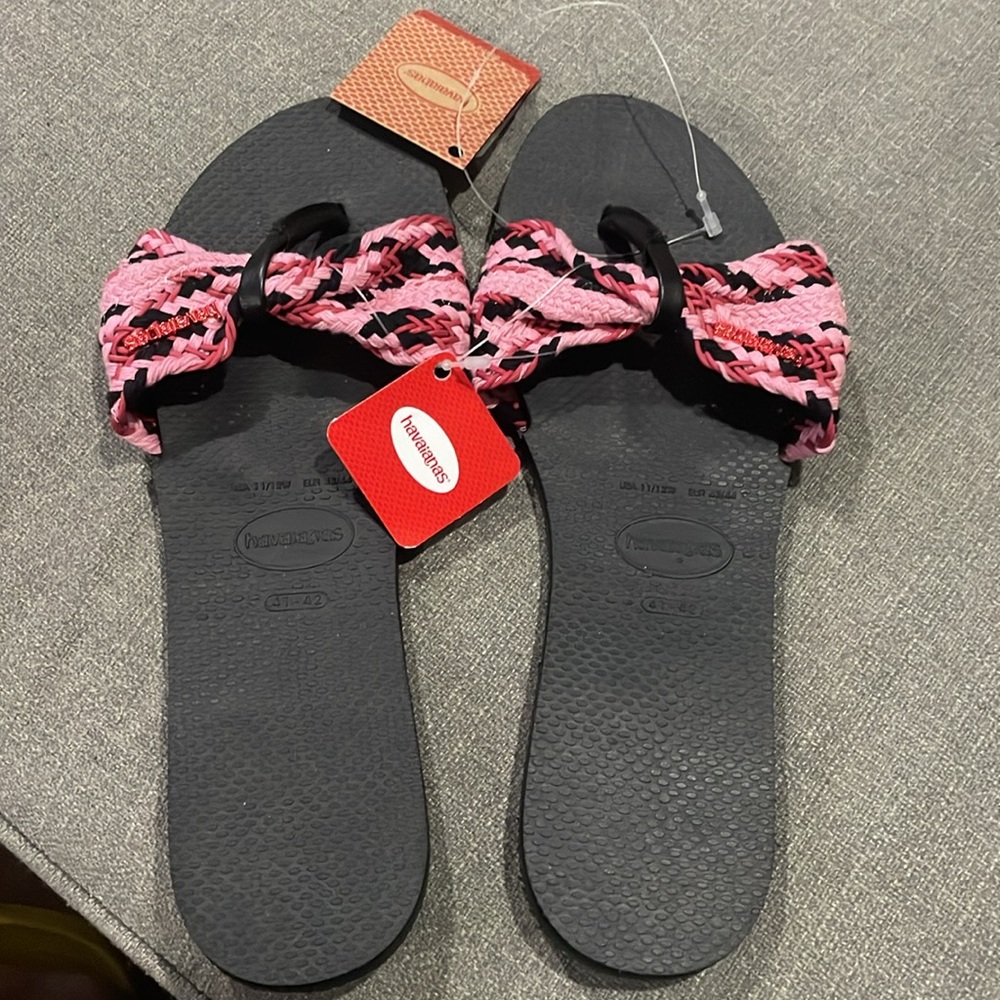 Havaianas  Pink Black slides sandals 11/12